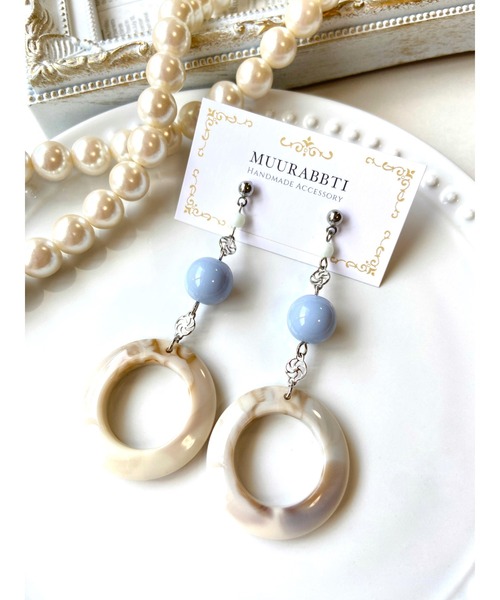 VIBGYOR(ヴィブジョー)の「【MUURABBTI】くすみブルーとマーブルリングピアス(MA)(ピアス(両耳用)・レディース・ブルー・FREE)」の1枚目の写真