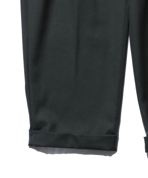 BEAMS PLUS（ビームスプラス）の「ウール ツイル 2プリーツ リラックス トラウザーズ（その他パンツ・メンズ・チャコールグレー/カーキ/ネイビー・SMALL/X-LARGE/LARGE/MEDIUM）」の6枚目の写真