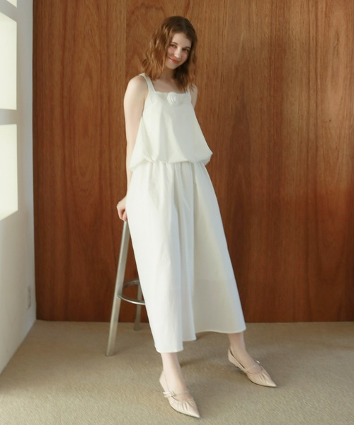 mic by Olu.(ミックバイオルドット)の「< ZOZOTOWN限定 >ローズモチーフセットアップ(セットアップ・レディース・ホワイト/ブルー・FREE)」の8枚目の写真