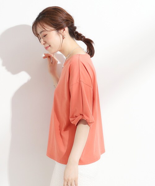 DRESKIP(ドレスキップ)の「【ひんやり/洗える/S-LL】袖ねじりシルケットトップス(Tシャツ/カットソー・レディース・オフホワイト/オレンジ/ライトベージュ/ブラック・04/03/02/01)」の14枚目の写真