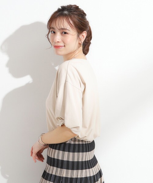 DRESKIP(ドレスキップ)の「【ひんやり/洗える/S-LL】袖ねじりシルケットトップス(Tシャツ/カットソー・レディース・オフホワイト/オレンジ/ライトベージュ/ブラック・04/03/02/01)」の18枚目の写真