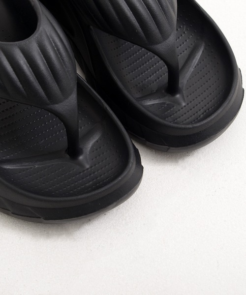 MEI（メイ）の「【MEI メイ】TONG SANDAL ウェーブ トングサンダル 軽量 厚底 EVAソール / Lady’s（サンダル・レディース・アイボリー/ブラック・S/M/L）」の13枚目の写真