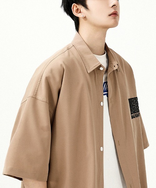 SBG(エスビー)の「SBG オーバーサイズシャツ(シャツ/ブラウス・メンズ・ベージュ/ホワイト/ネイビー・X-LARGE/LARGE/MEDIUM)」の4枚目の写真