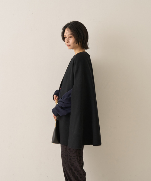 Rouge vif（ルージュヴィフ）の「【ウールSuper110’s】リバーマントコート（ポンチョ・レディース・ネイビー/ブラック・フリー）」の6枚目の写真