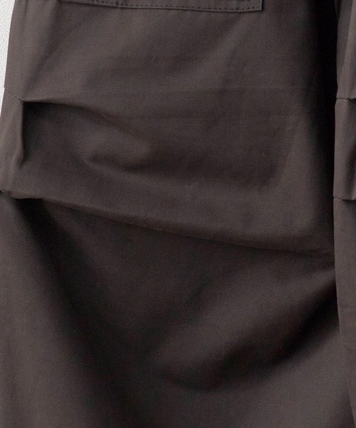 ROOPTOKYO(ループトウキョウ)の「Loose Cargo Pants / ワイドカーゴパンツ(カーゴパンツ・レディース・チャコール/ベージュ・FREE)」の4枚目の写真