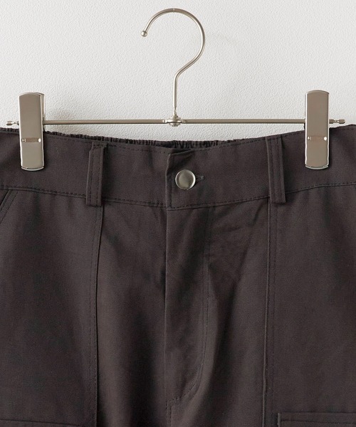 ROOPTOKYO(ループトウキョウ)の「Loose Cargo Pants / ワイドカーゴパンツ(カーゴパンツ・レディース・チャコール/ベージュ・FREE)」の8枚目の写真