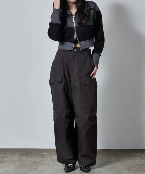 ROOPTOKYO(ループトウキョウ)の「Loose Cargo Pants / ワイドカーゴパンツ(カーゴパンツ・レディース・チャコール/ベージュ・FREE)」の17枚目の写真