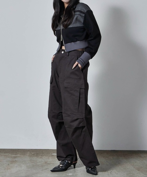 ROOPTOKYO(ループトウキョウ)の「Loose Cargo Pants / ワイドカーゴパンツ(カーゴパンツ・レディース・チャコール/ベージュ・FREE)」の19枚目の写真