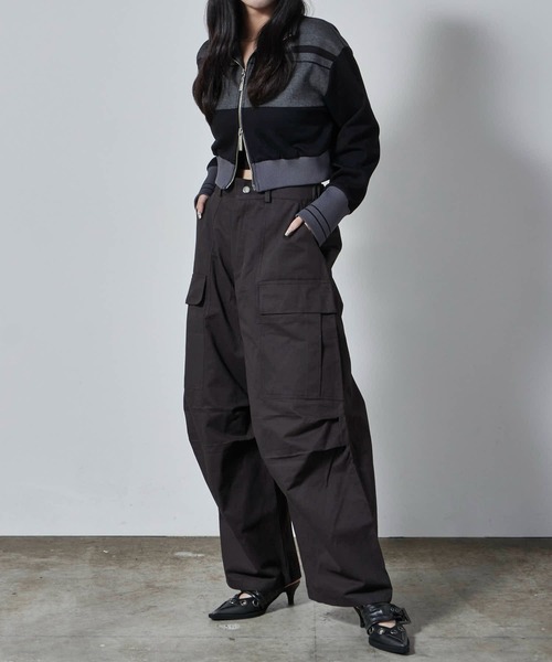 ROOPTOKYO(ループトウキョウ)の「Loose Cargo Pants / ワイドカーゴパンツ(カーゴパンツ・レディース・チャコール/ベージュ・FREE)」の20枚目の写真