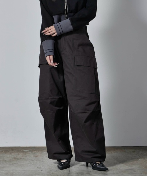 ROOPTOKYO(ループトウキョウ)の「Loose Cargo Pants / ワイドカーゴパンツ(カーゴパンツ・レディース・チャコール/ベージュ・FREE)」の10枚目の写真