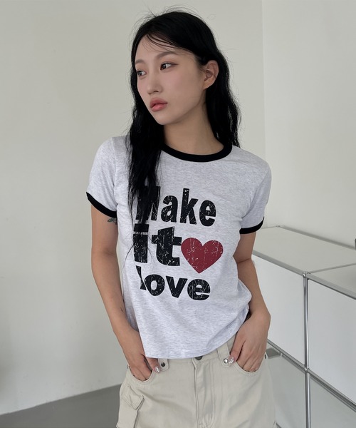 UNE MANSION(ユヌマンション)の「Make it loveラブリーロゴバイカラークロップド半袖Tシャツ(Tシャツ/カットソー・レディース・ライトグレー/ブラック・FREE)」の7枚目の写真