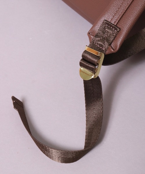 Legato Largo(レガートラルゴ)の「(LF)【Legato Largo】【たすかるっかばん】6ポケット/10L リュック(バックパック/リュック・レディース・グレイッシュベージュ/ブラック/ブラウン・ONE SIZE)」の15枚目の写真