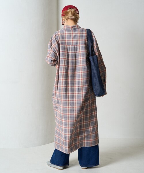 FREAK'S STORE(フリークスストア)の「限定展開 ネル チェック ビックシャツ ワンピース(シャツワンピース・レディース・ネイビー/サックスブルー/グレー/ベージュ/レッド・MEDIUM/SMALL)」の17枚目の写真