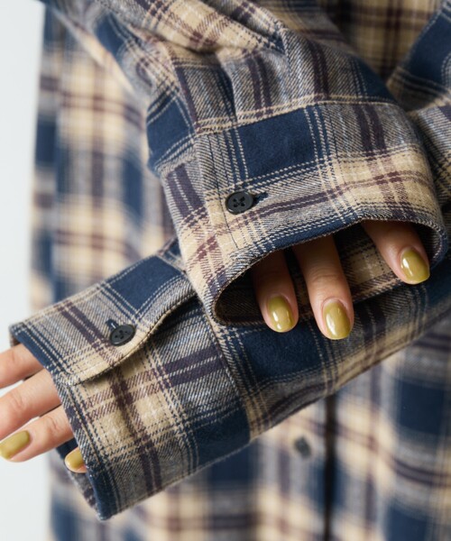 FREAK'S STORE(フリークスストア)の「限定展開 ネル チェック ビックシャツ ワンピース(シャツワンピース・レディース・ネイビー/サックスブルー/グレー/ベージュ/レッド・MEDIUM/SMALL)」の8枚目の写真