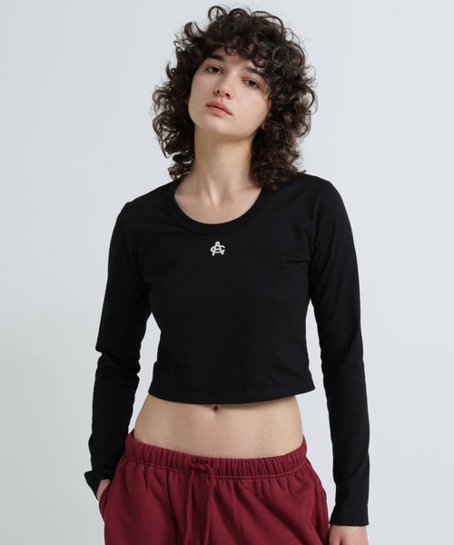 AVIREX(アヴィレックス)の「《直営店限定》SHORT EMBROIDERY LOGO T-SHIRT(Tシャツ/カットソー・レディース・ブラック/オフホワイト・M/S)」の2枚目の写真