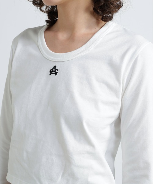 AVIREX(アヴィレックス)の「《直営店限定》SHORT EMBROIDERY LOGO T-SHIRT(Tシャツ/カットソー・レディース・ブラック/オフホワイト・M/S)」の13枚目の写真