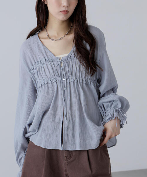 FREE'S MART（フリーズマート）の「◆シャーリング切り替えＶネックブラウス（シャツ/ブラウス・レディース・ブラック/ホワイト/ブラウン/ブルー・FREE）」の13枚目の写真