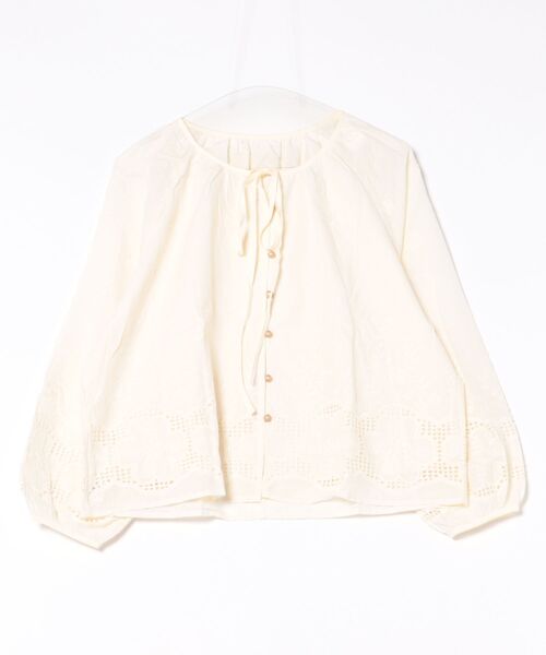 Lace Ladies(レースレディース)の「カットレース 花柄 ボタン 長袖 ブラウス(シャツ/ブラウス・レディース・アイボリー/ライトブルー/ホワイト・FREE)」の13枚目の写真
