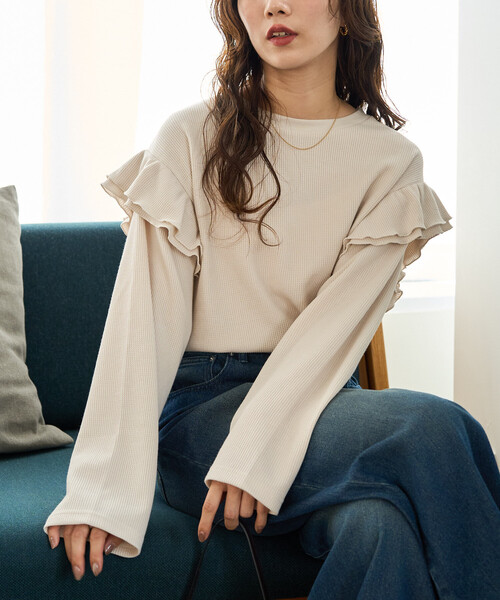 FREAK'S STORE(フリークスストア)の「限定展開 ワッフル フリル 袖 ロング スリーブ プルオーバー(Tシャツ/カットソー・レディース・ブラウン/オリーブ/ブラック/グレー/ナチュラル・フリ-)」の12枚目の写真
