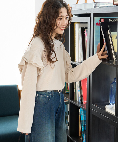 FREAK'S STORE(フリークスストア)の「限定展開 ワッフル フリル 袖 ロング スリーブ プルオーバー(Tシャツ/カットソー・レディース・ブラウン/オリーブ/ブラック/グレー/ナチュラル・フリ-)」の13枚目の写真