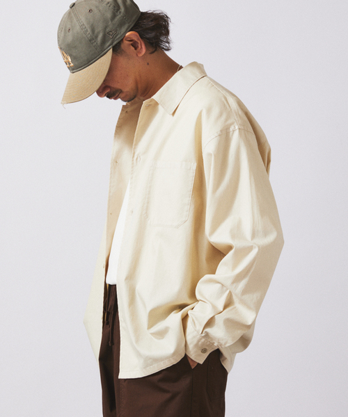 JOURNAL STANDARD relume(ジャーナルスタンダード レリューム)の「JAMES FABRIC / ジェームスファブリック ガーメントダイ コットン シャツ(シャツ/ブラウス・メンズ・ベージュ系その他/ブラックミックス/ブラウン系その他/カーキ・LARGE/MEDIUM)」の4枚目の写真