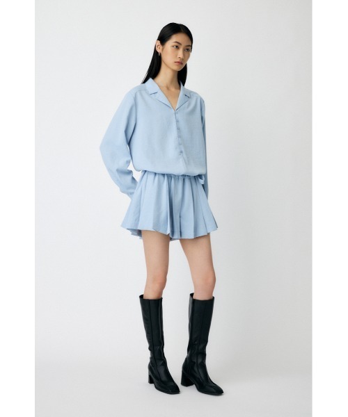 MOUSSY（マウジー）の「PLEATED SHIRT ミニドレス（シャツワンピース・レディース・ブラック/ホワイト/ライトブルー・1/2）」の7枚目の写真