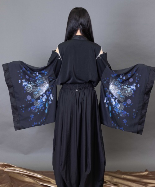 REZEN（リゼン）の「紅葉×扇子ジップ付和袖シャツ（シャツ/ブラウス