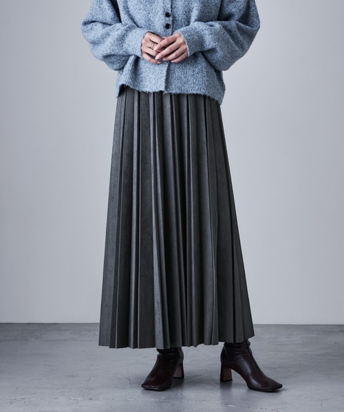etoll.（エトル）の「スエードアコーディオンプリーツスカート（スカート・レディース・ブラック/ブラウン/グレー・L/M）」の2枚目の写真