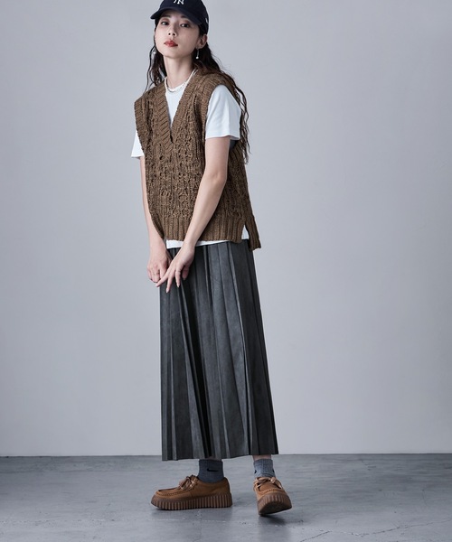 etoll.（エトル）の「スエードアコーディオンプリーツスカート（スカート・レディース・ブラック/ブラウン/グレー・L/M）」の17枚目の写真