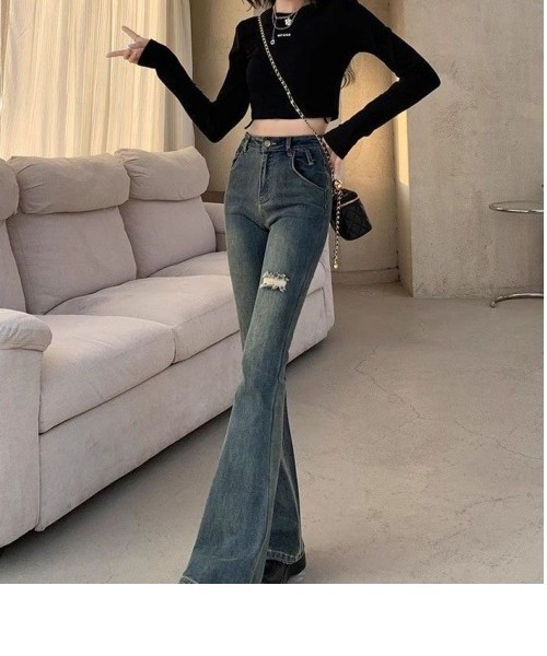 LETee(レティー)の「ダメージデニムフレアパンツ(デニムパンツ・レディース・ブルー・M/L)」の8枚目の写真