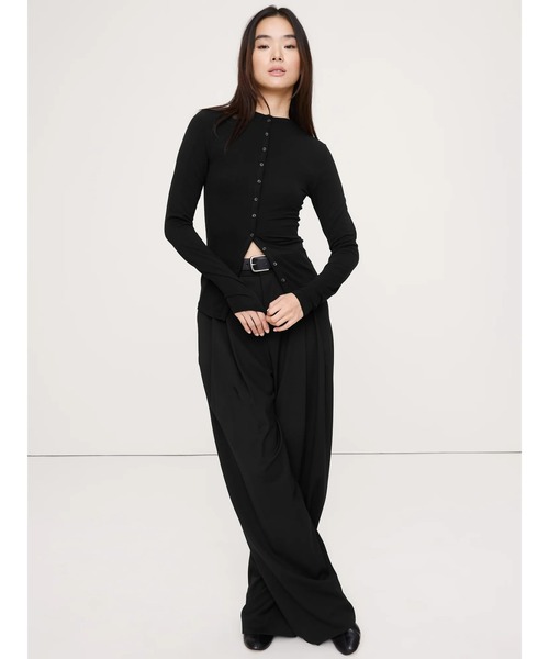 Banana Republic(バナナリパブリック)の「リュクス ウールブレンド ボタンフロント シャツ(カーディガン/ボレロ・レディース・ネイビー/アイボリー/ブラック・XS/M/L/S)」の4枚目の写真