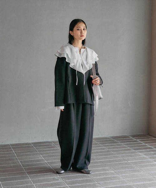 LEPSIM（レプシィム）の「パフエアジャケット　582439（ノーカラージャケット・レディース・ブラック/グレー・FREE）」の19枚目の写真