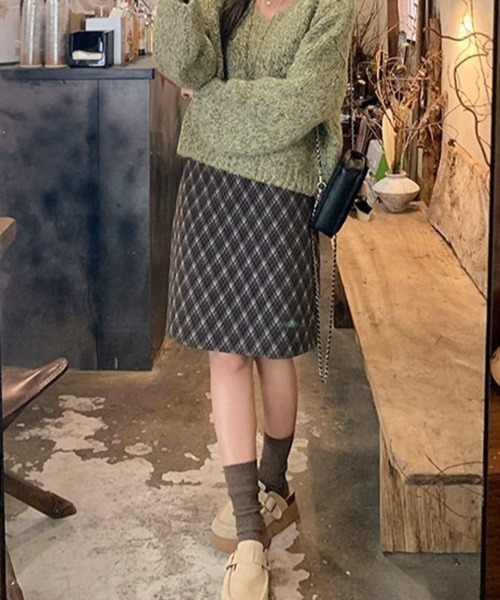 gossip!ロサンゼルス(ゴシップロサンゼルス)の「【Y2Kガーリー】レトロチェックAラインスカート(ミディアム丈)(スカート・レディース・チェック・L/M/S)」の16枚目の写真