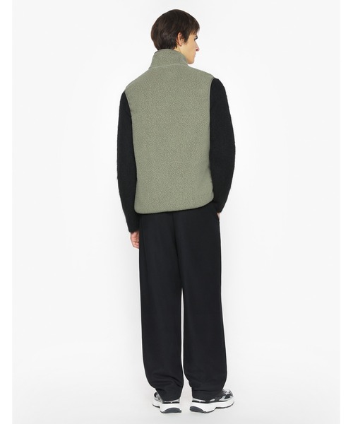 Maison Kitsune（メゾンキツネ）の「CASUAL FLEECE SLEEVELESS VEST（その他アウター・メンズ・モスグリーン/ネイビー・XS/S/M/L/XL）」の6枚目の写真