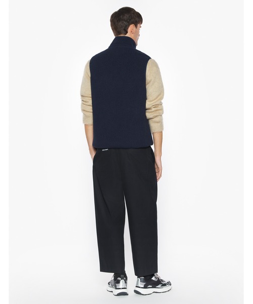 Maison Kitsune（メゾンキツネ）の「CASUAL FLEECE SLEEVELESS VEST（その他アウター・メンズ・モスグリーン/ネイビー・XS/S/M/L/XL）」の12枚目の写真