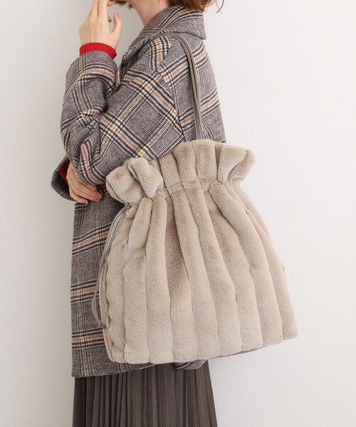 grove（グローブ）の「ストライプエコファー巾着トート（トートバッグ・レディース・ブラウン系/ライトベージュ/グレー・00）」の3枚目の写真