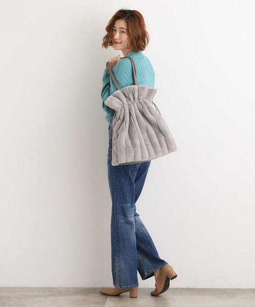 grove（グローブ）の「ストライプエコファー巾着トート（トートバッグ・レディース・ブラウン系/ライトベージュ/グレー・00）」の6枚目の写真