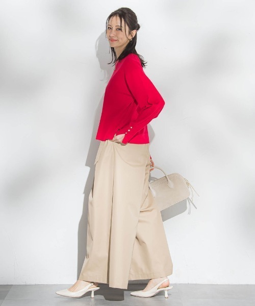 LAUTREAMONT（ロートレアモン）の「袖ボタンクルーネックニット ≪手洗い可能≫（ニット/セーター・レディース・グリーン/キャメル/ブラック系その他/ピンク/ブラウン/ベージュ系その他/レッド系その他/グリーン系その他/ブルー/ブラウン系その他・9号/11号）」の15枚目の写真