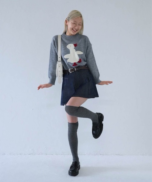 Uenui（ウニュイ）の「denim pleated mini skirt（スカート・レディース・インディゴブルー/ブラック・S/M）」の9枚目の写真
