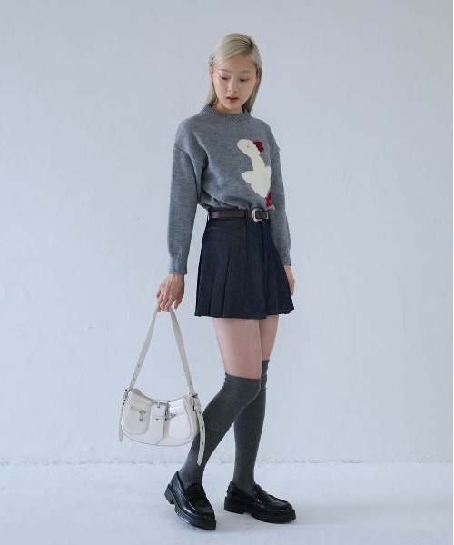 Uenui（ウニュイ）の「denim pleated mini skirt（スカート・レディース・インディゴブルー/ブラック・S/M）」の13枚目の写真