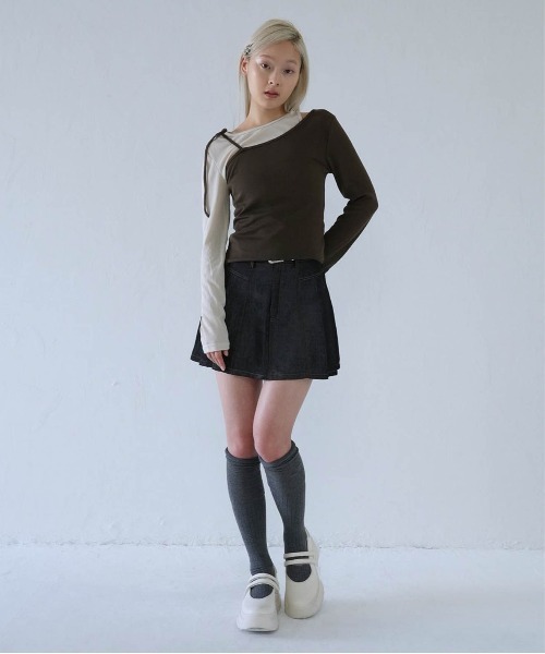 Uenui（ウニュイ）の「denim pleated mini skirt（スカート・レディース・インディゴブルー/ブラック・S/M）」の20枚目の写真