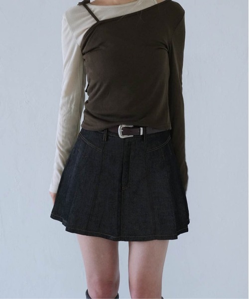 Uenui（ウニュイ）の「denim pleated mini skirt（スカート・レディース・インディゴブルー/ブラック・S/M）」の17枚目の写真
