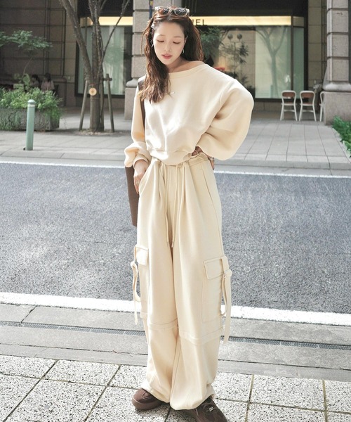 classicalelf(クラシカルエルフ)の「《marina×クラシカルエルフコラボ》トレンド感のあるワイドシルエット、大人の抜け感を演出♪裏毛スウェットカーゴパンツ(スウェットパンツ・レディース・チャコール/ブラウン/アイボリー・X-LARGE/SMALL/MEDIUM/LARGE)」の16枚目の写真