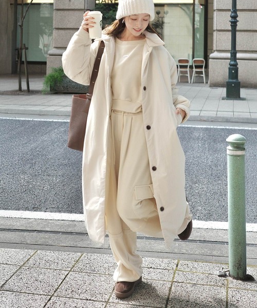 classicalelf(クラシカルエルフ)の「《marina×クラシカルエルフコラボ》トレンド感のあるワイドシルエット、大人の抜け感を演出♪裏毛スウェットカーゴパンツ(スウェットパンツ・レディース・チャコール/ブラウン/アイボリー・X-LARGE/SMALL/MEDIUM/LARGE)」の5枚目の写真