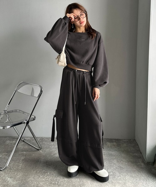 classicalelf(クラシカルエルフ)の「《marina×クラシカルエルフコラボ》トレンド感のあるワイドシルエット、大人の抜け感を演出♪裏毛スウェットカーゴパンツ(スウェットパンツ・レディース・チャコール/ブラウン/アイボリー・X-LARGE/SMALL/MEDIUM/LARGE)」の9枚目の写真