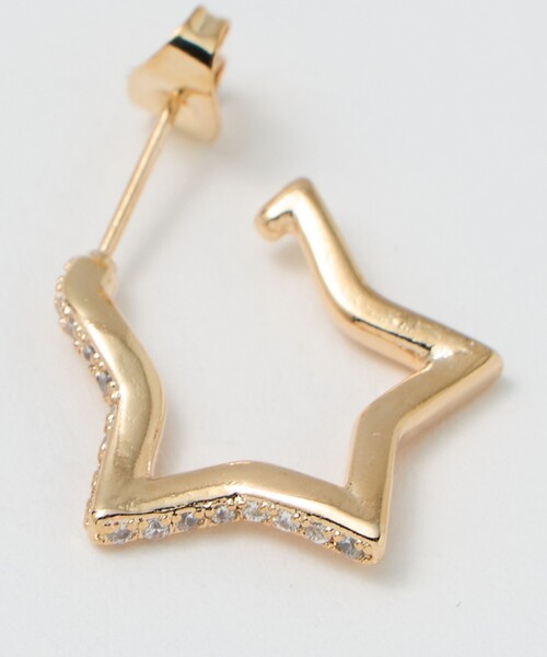 BEAUTY&YOUTH UNITED ARROWS（ビューティーアンドユースユナイテッドアローズ）の「キュービックジルコニア ライン スター ピアス（ピアス（両耳用）・レディース・シルバー/ゴールド・FREE）」の6枚目の写真