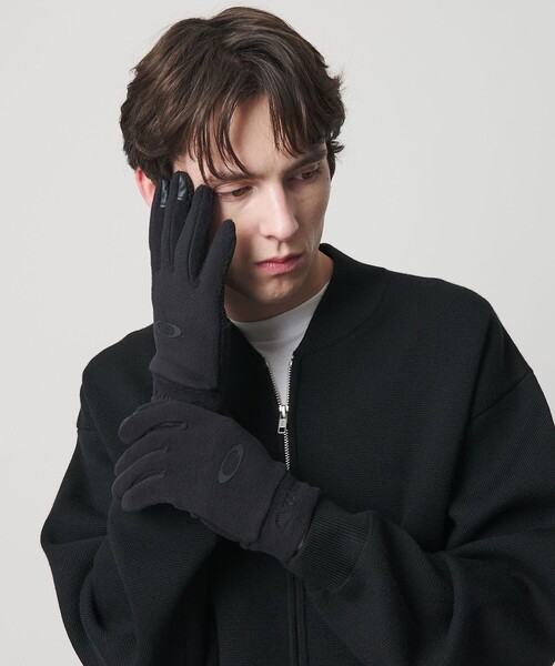 OAKLEY(オークリー)の「<OAKLEY>ESSENTIAL WARM GLOVE POLAR 手袋(手袋・メンズ・ダークグレー/ブラック・M)」の3枚目の写真