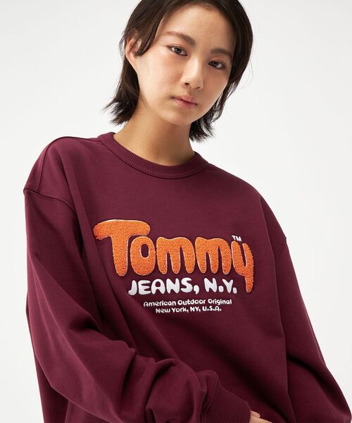 tommy jeans(トミー ジーンズ)の「リラックスブークレロゴスウェット(スウェット・メンズ・ライトグレー/ワイン系・LARGE/X-LARGE/MEDIUM/SMALL)」の17枚目の写真