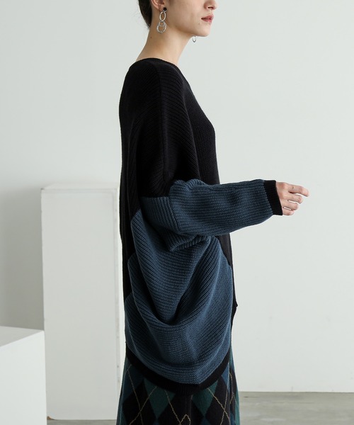 n'OrLABEL（ノアールレーベル）の「『変形ドルマン配色ニット』（ニット/セーター・レディース・カーキ・FREE）」の4枚目の写真