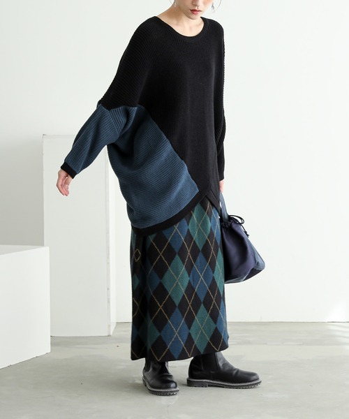n'OrLABEL（ノアールレーベル）の「『変形ドルマン配色ニット』（ニット/セーター・レディース・カーキ・FREE）」の6枚目の写真